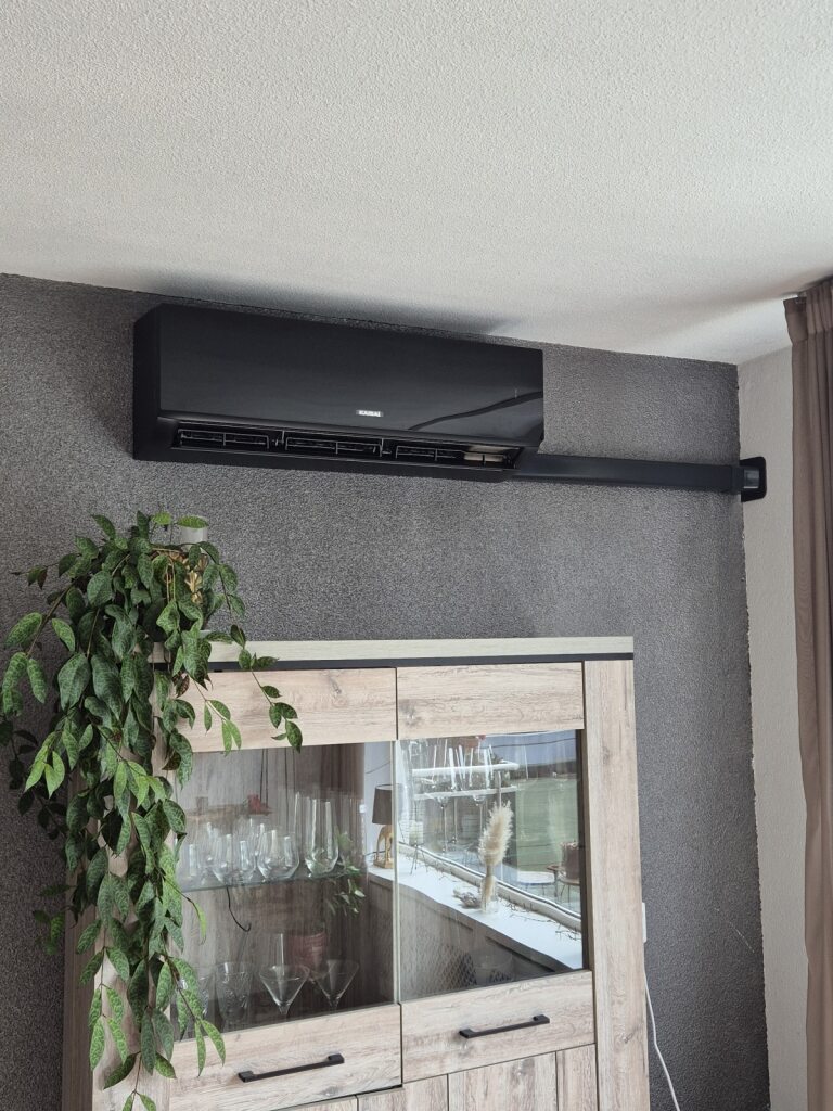 Samsung binnenunit zwart — Woonkamer