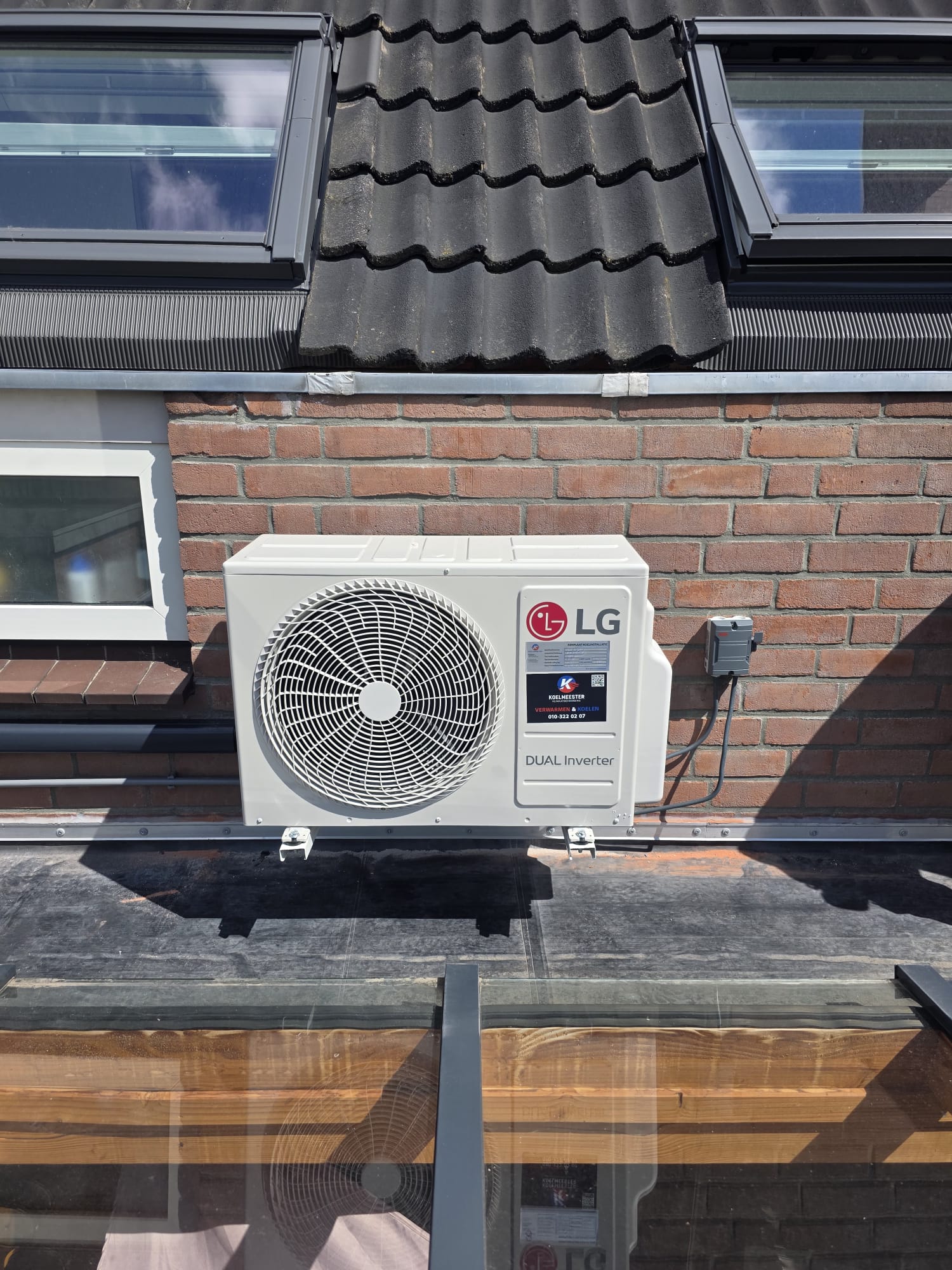 LG Dual Inverter buitenunit — Dakopstelling